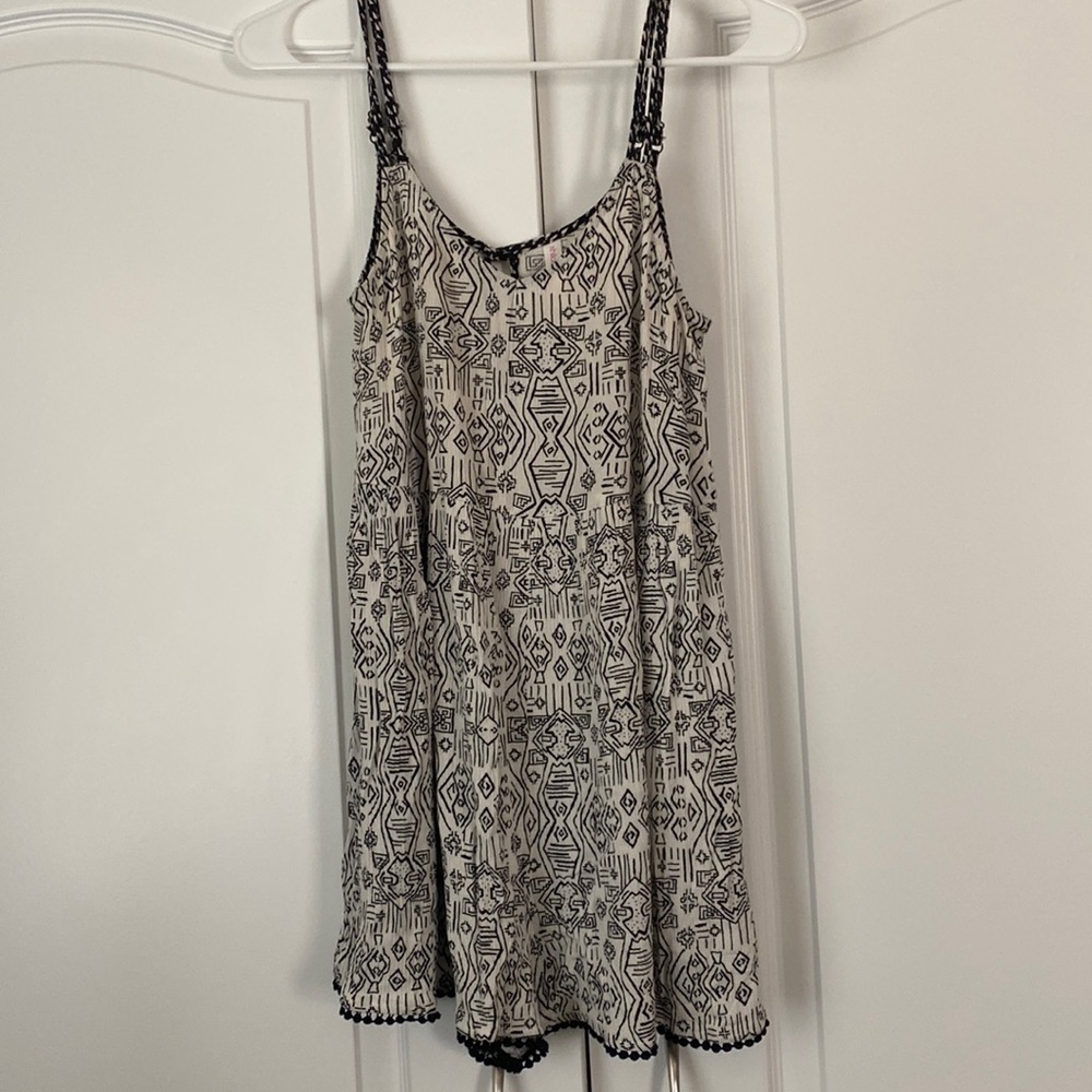 Xhilaration Black and White Sleeveless Sundress